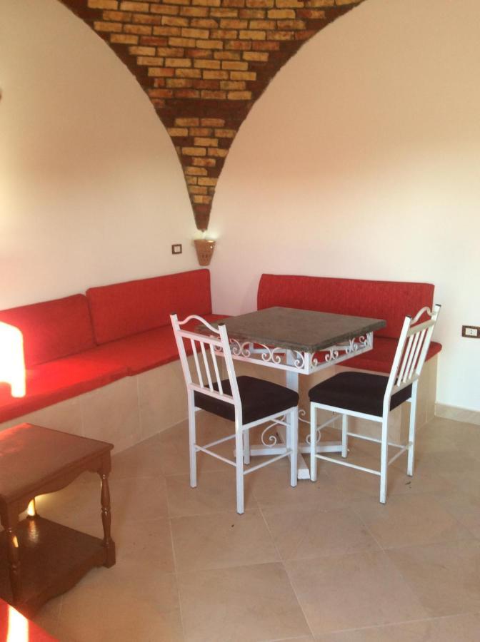 Apartamento The Brown House Luxor Exterior foto