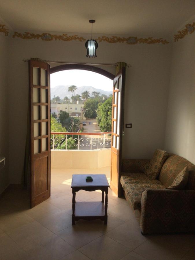 Apartamento The Brown House Luxor Exterior foto